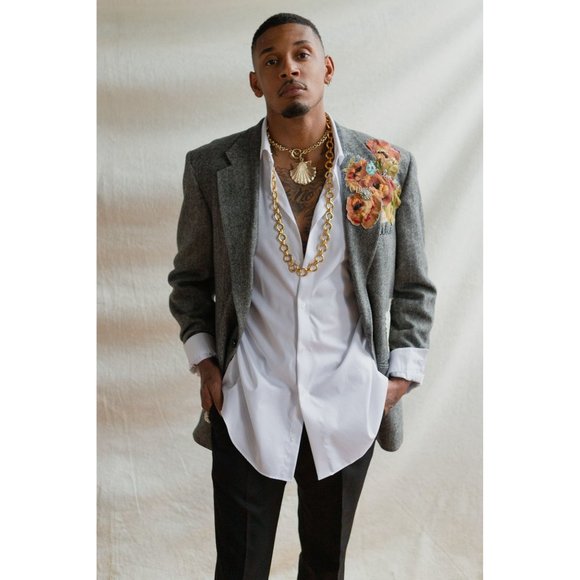 Golden Sea Shell Pendant Chain Link Choker Necklace - Picture 2 of 2